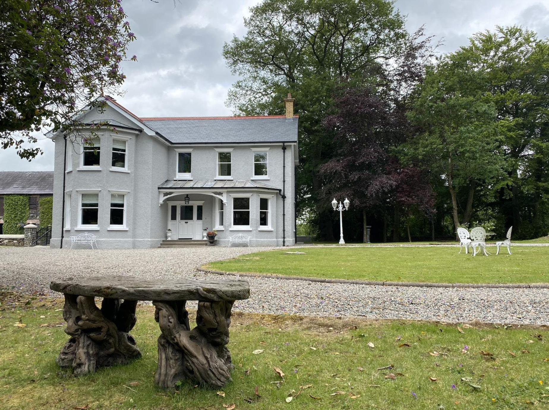 Luxury Accommodation In County Antrim With Riverside Hot Tub Kells Екстер'єр фото