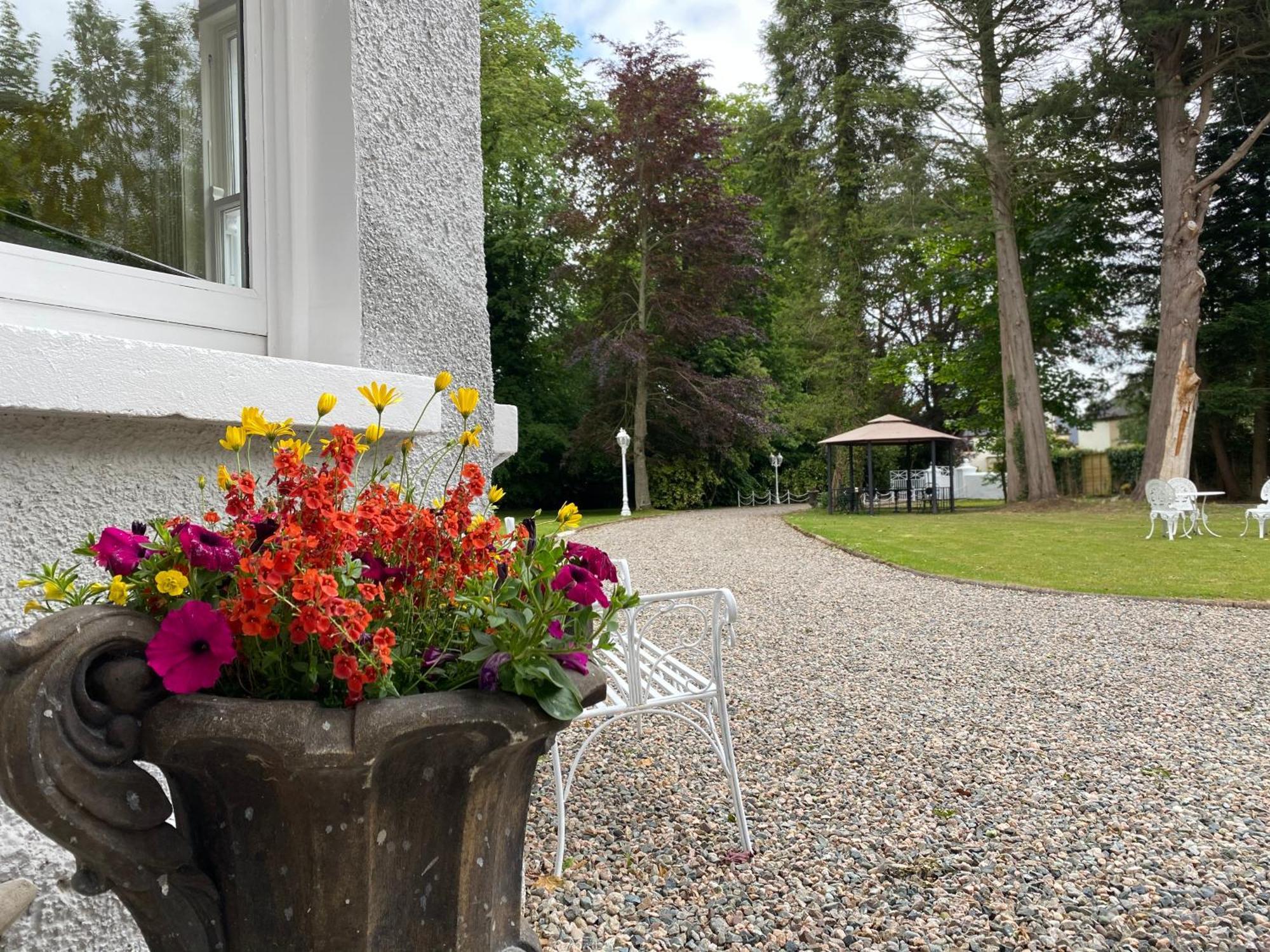 Luxury Accommodation In County Antrim With Riverside Hot Tub Kells Екстер'єр фото