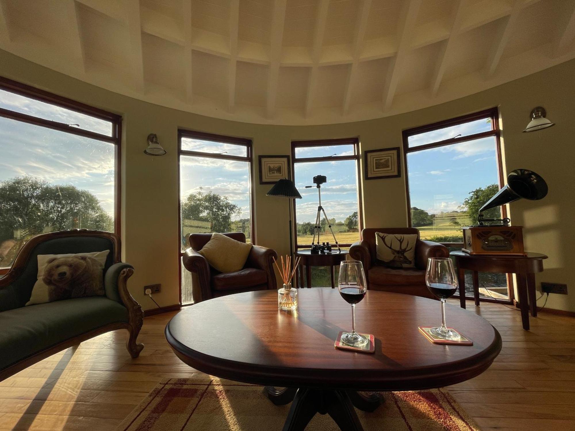 Luxury Accommodation In County Antrim With Riverside Hot Tub Kells Екстер'єр фото