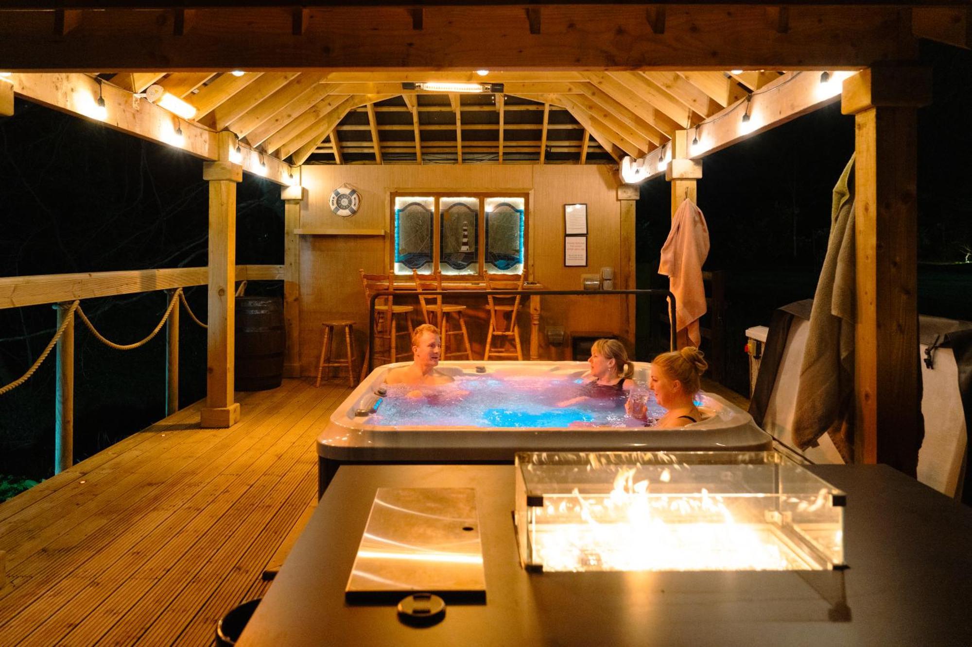 Luxury Accommodation In County Antrim With Riverside Hot Tub Kells Екстер'єр фото