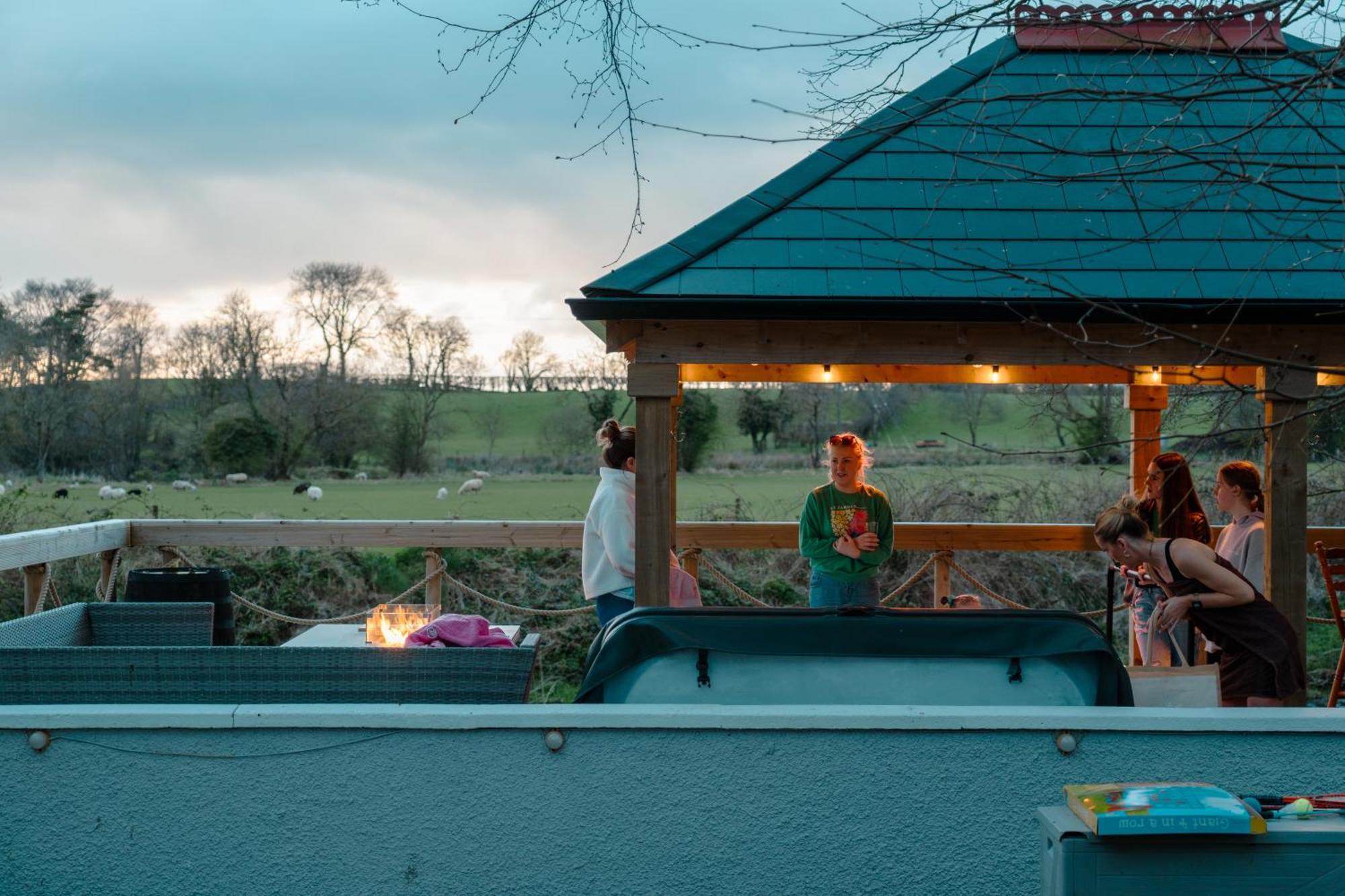 Luxury Accommodation In County Antrim With Riverside Hot Tub Kells Екстер'єр фото