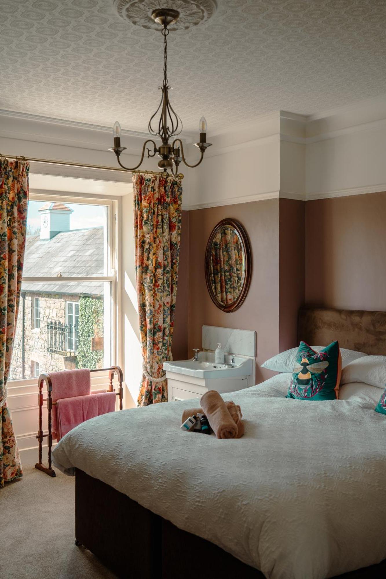 Luxury Accommodation In County Antrim With Riverside Hot Tub Kells Екстер'єр фото